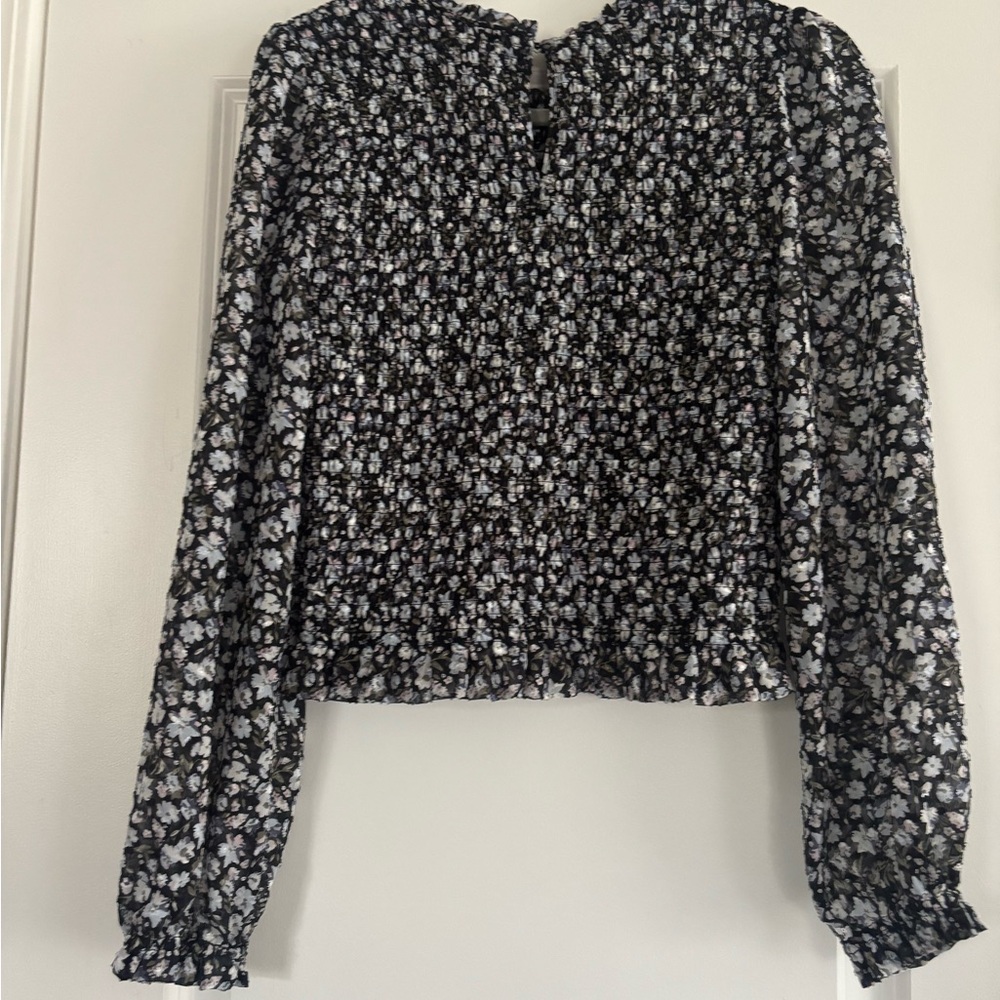 Laundry by Shelli Segal Floral Black and White Smocked Women's Top Size Small - Picture 5 of 5